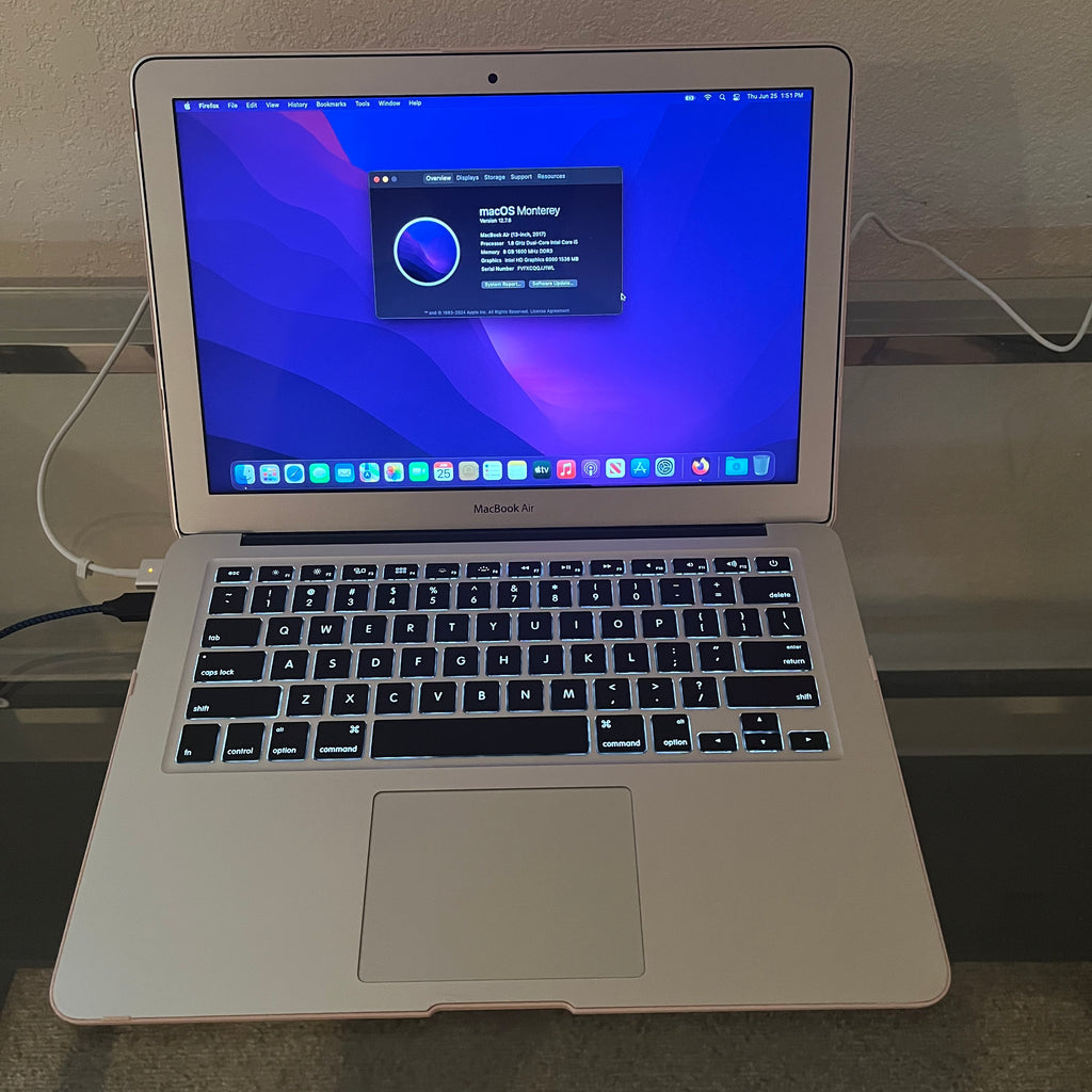 Macbook Air 2017 13 inch i5 8gb Ram 256gb Hard Drive