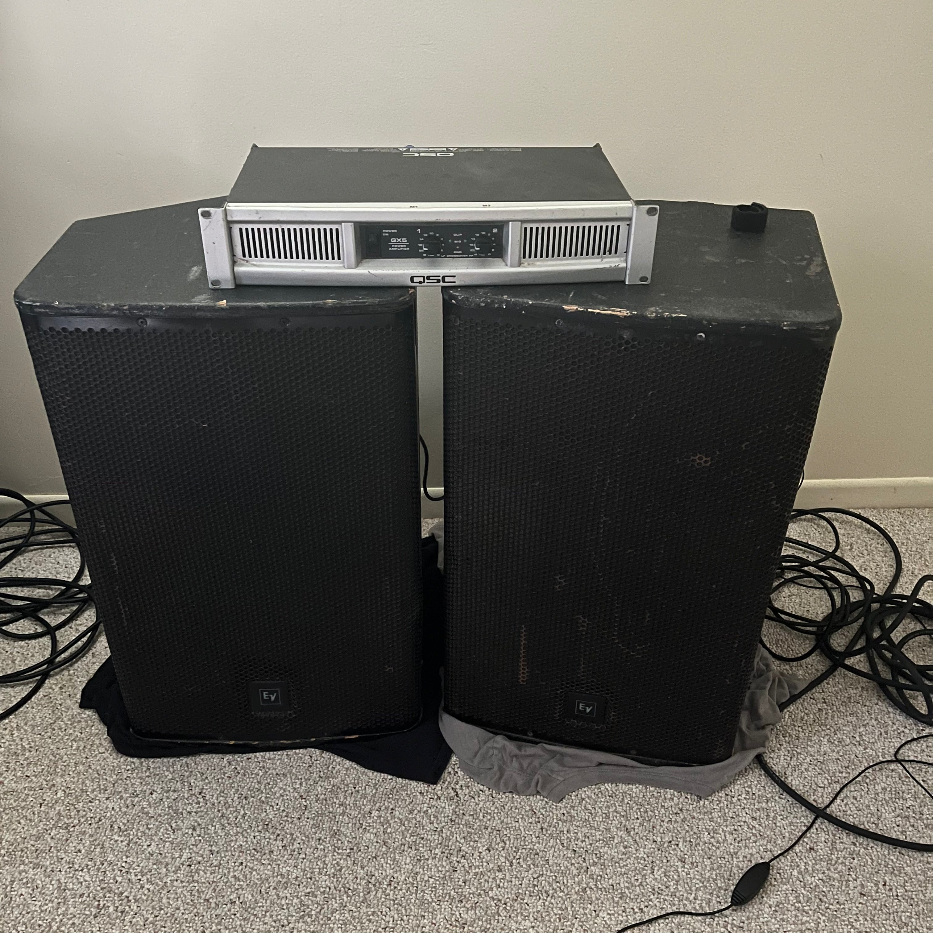 QSC Analog PA System | GX3 QSC Power AMP | 2x LXT115 EV Speaker Cabinets