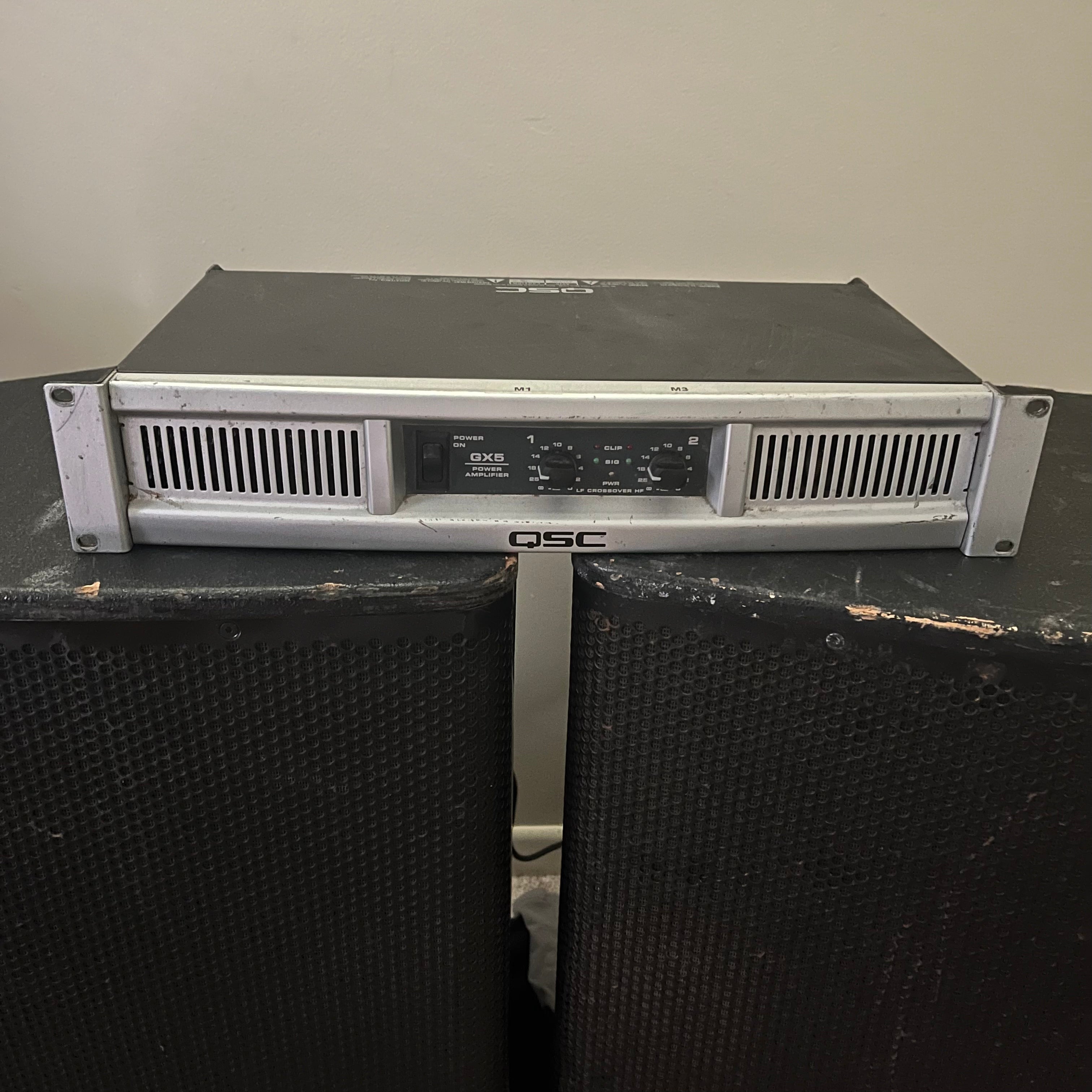 QSC Analog PA System | GX5 QSC Power AMP | 2x LXT115 EV Speaker Cabinets